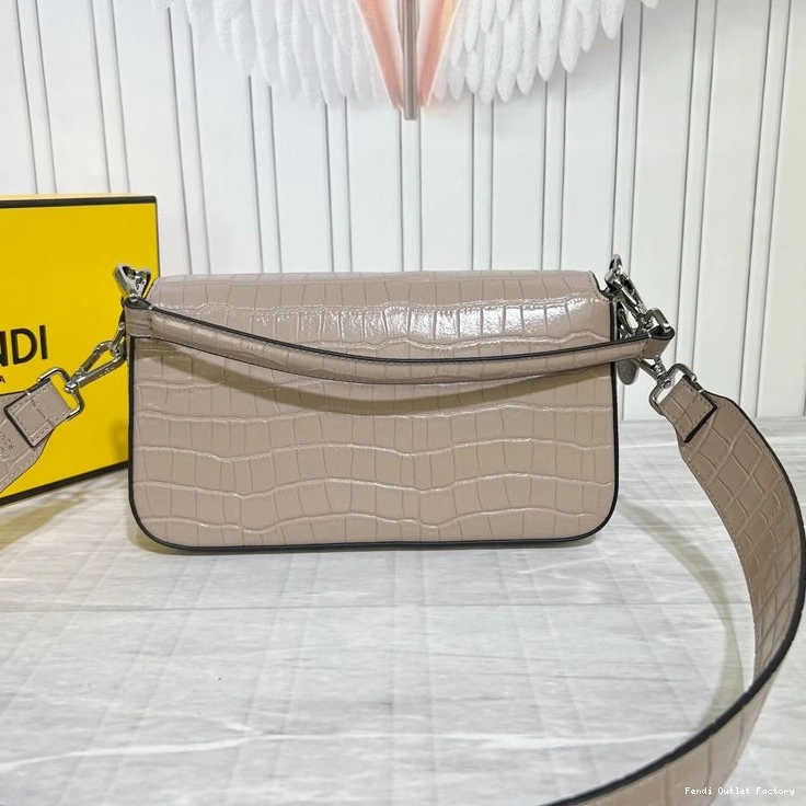 Vintage HOT In Tiffany Fendi Crocodile Khaki Baguette Bag Leather Medium 0802